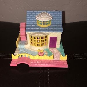 Bluebird Polly Pocket Grandma’s Cottage